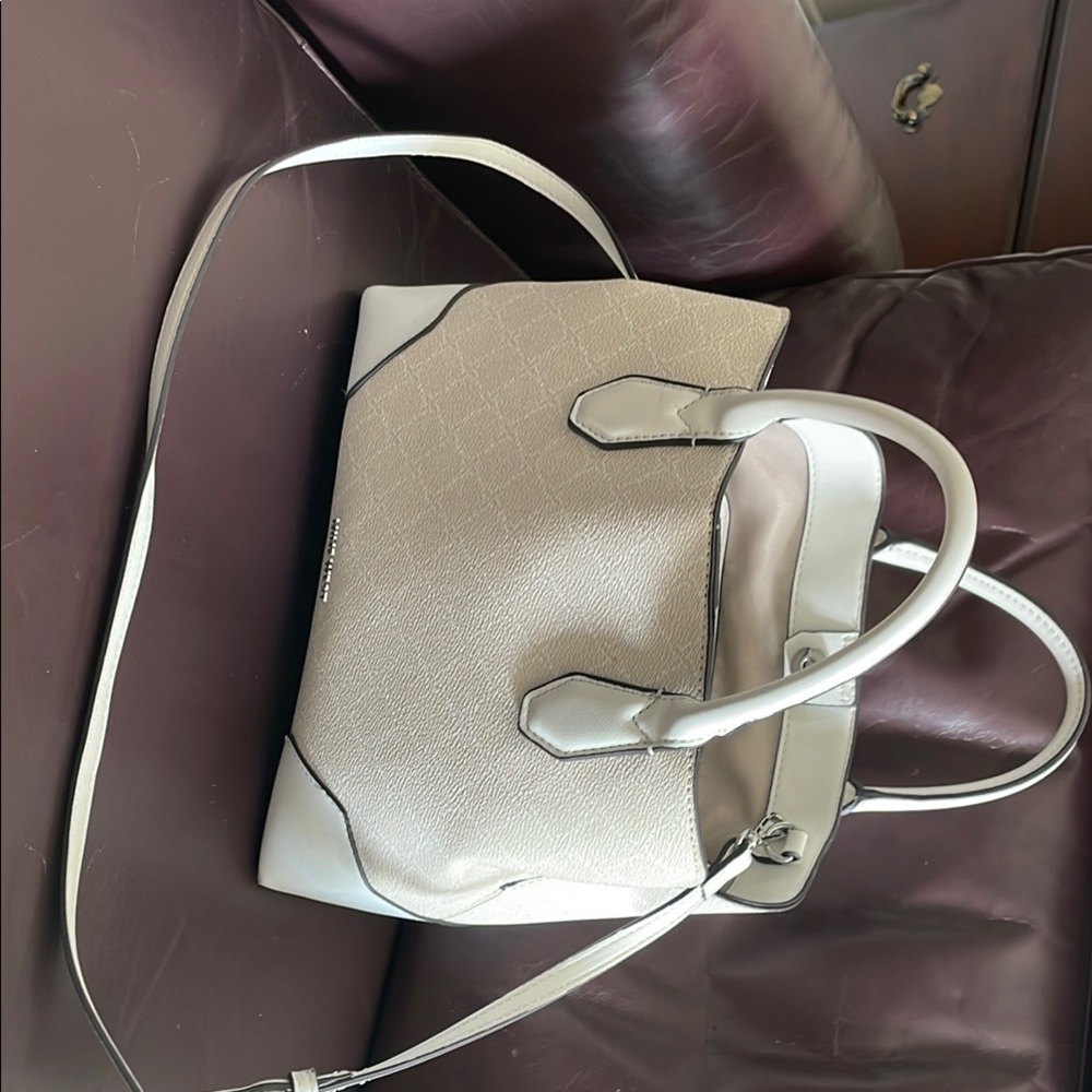 Elegant Cream Handbag